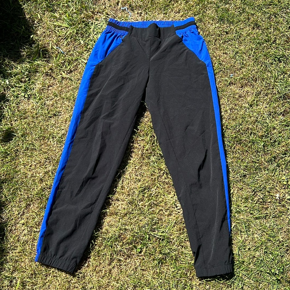Fabletics Jogger Size Small Black And Blue Pant - image 1